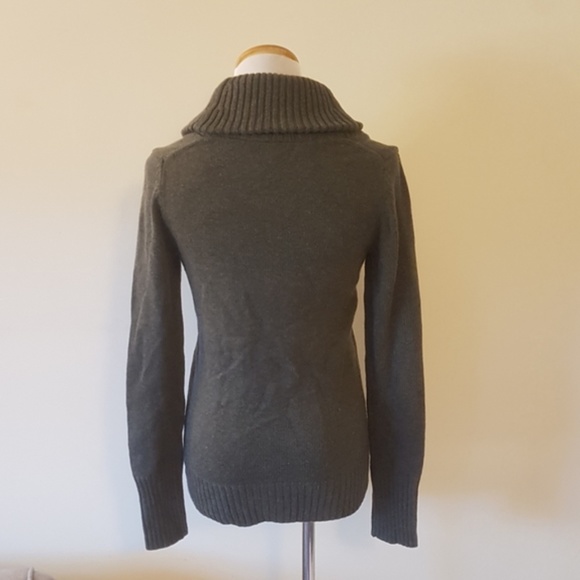 NWOT Gap Grey Knit Sweater Cardigan - Extra Small - Picture 5 of 9